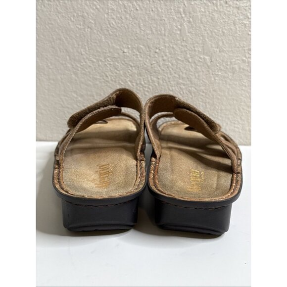 Alegria STE 166 XW Leather Floral Tooled Slides Comfort Sandals Size 40 9.5 10 - Picture 8 of 12